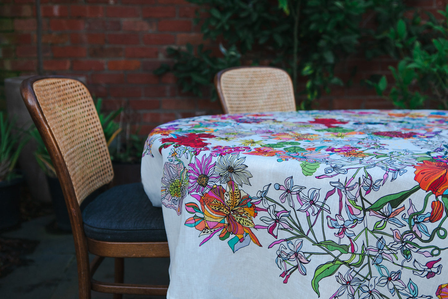 In Bloom - Round French Linen Table Cloth