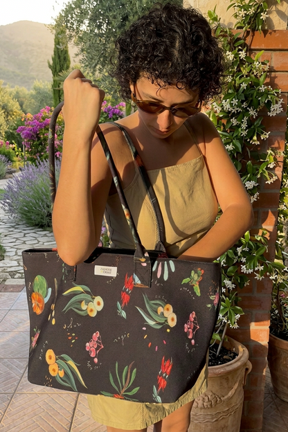 The Dancing Grass Bag