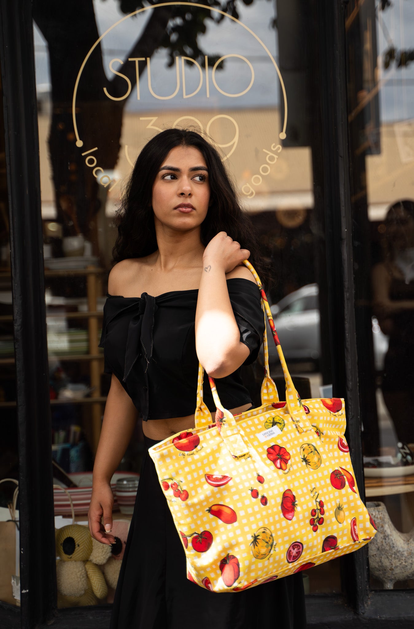 Dancing Grass Structured Tote Bag